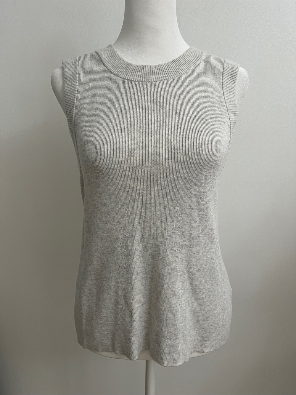 Banana Republic Light Gray Ribbed Knit Tank